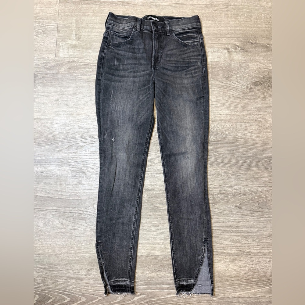 •EXPRESS• HIGH RISE ANKLE JEANS